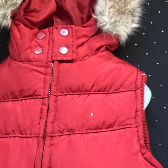 Down Puffer Vest w/ removable faux fur trim - Picture 5 of 8